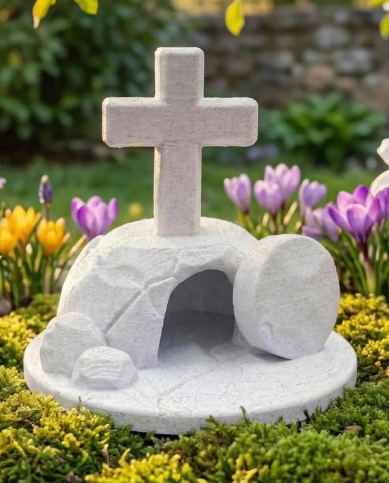 He Is Risen Tomb